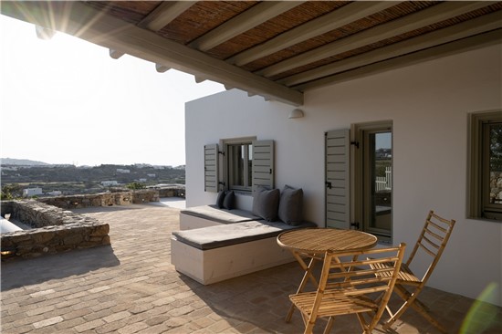 Ikies Of Mykonos 
